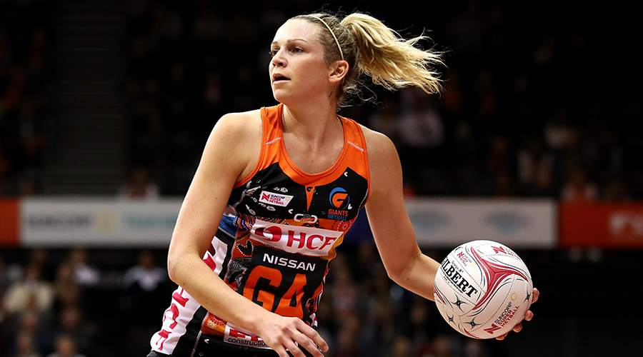 GIANTS Netball shooter Jo Harten looks to pass the ball versus the Melbourne Vixens in Round 9