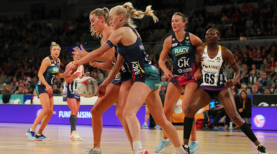 Cara Koenen of the Lightning and Jo Weston of the Vixens compete for the ball during the round 13 Super Netball match between the Melbourne Vixens and the Sunshine Coast Lightning at Melbourne Arena on August 18, 2019 in Melbourne, Australia.