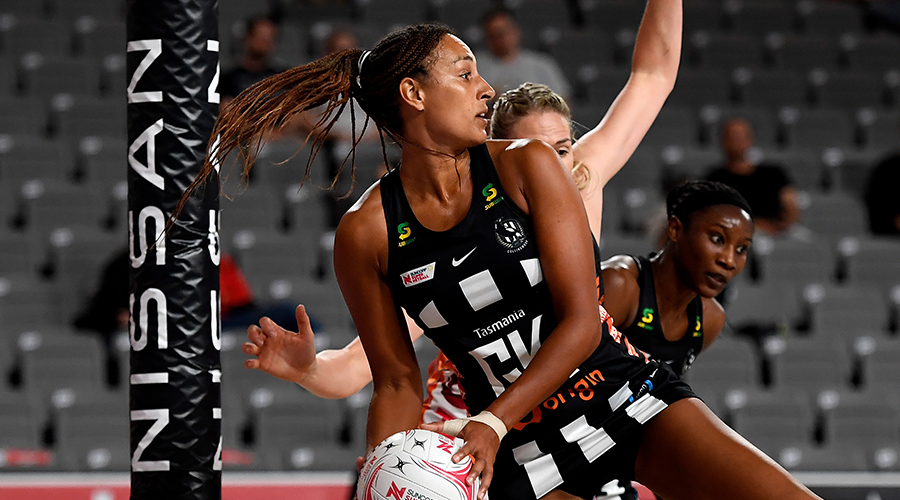 Geva Mentor of the Magpies in action during the Round 8 Super Netball match between the Collingwood Magpies and the GWS Giants at Nissan Arena, Brisbane, Saturday, August 29, 2020. 