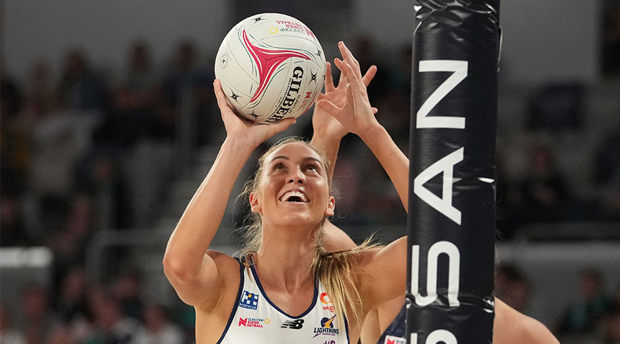 Cara Koenen of the Lightning shoots the ball during the Round 2 Super Netball match between the Melbourne Vixens and Sunshine Coast Lightning at John Cain Arena in Melbourne, Sunday, May 9, 2021.