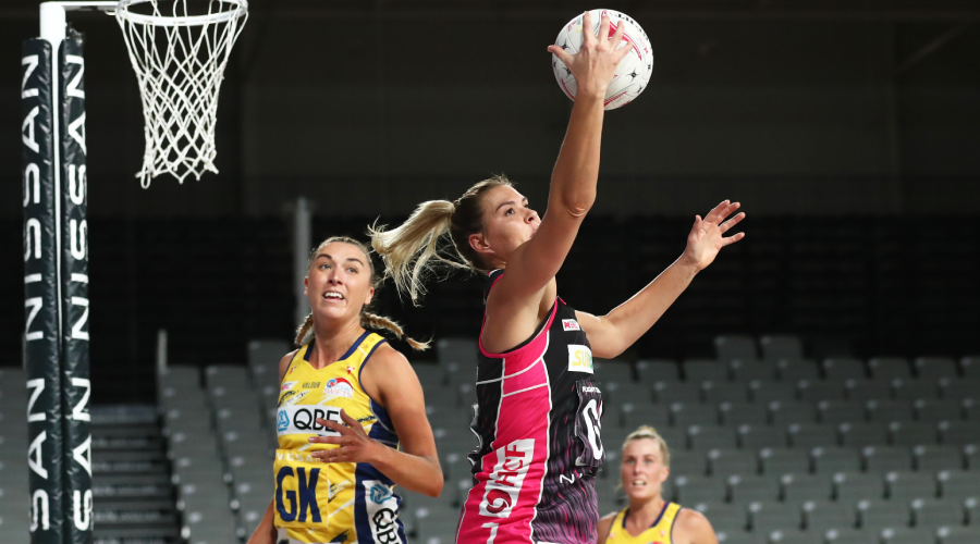 Lenize Potgieter of the Thunderbirds in action during the Round 14 Super Netball match between the NSW Swifts and Adelaide Thunderbirds, at Nissan Arena, Brisbane, Wednesday, August 4, 2021.