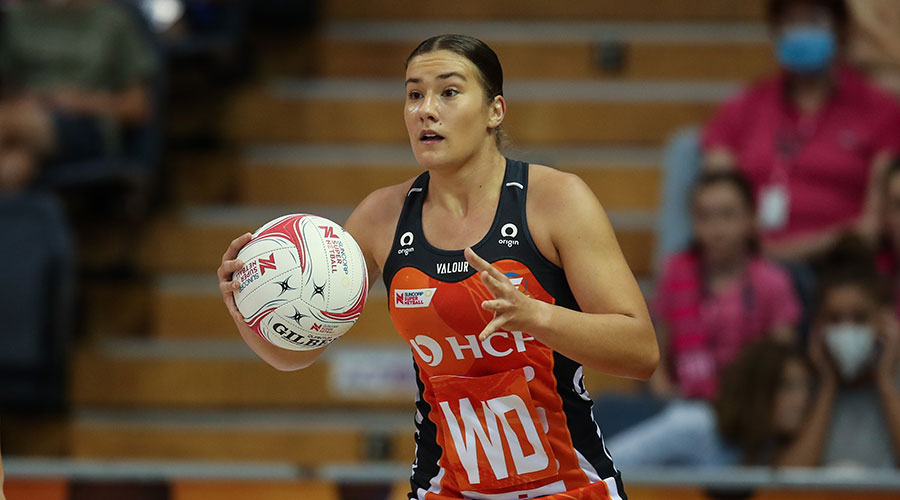 Amy Sligar of the Giants during the Super Netball Round 2 match between Adelaide Thunderbirds and Giants Netball at Netball SA Stadium in Adelaide, Sunday, April 3, 2022.